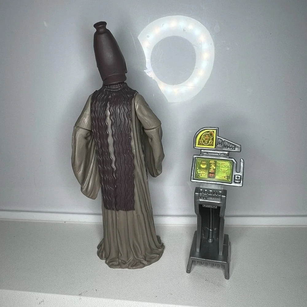 Hasbro lushros dofine